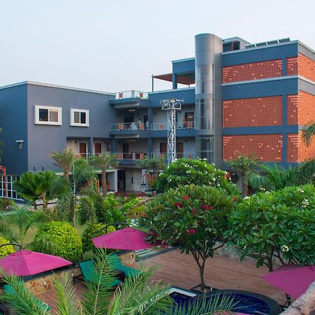 Krishna Riverside Resort Vasad Exterior photo