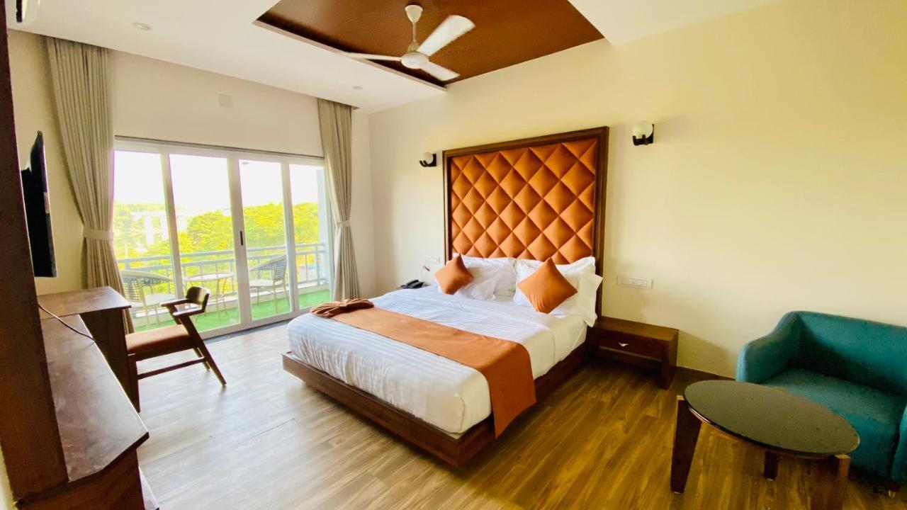 Krishna Riverside Resort Vasad Exterior photo