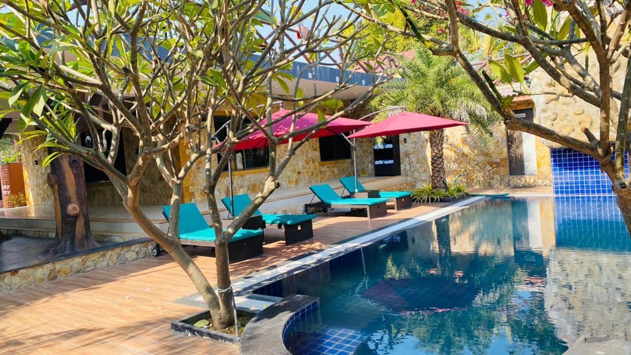 Krishna Riverside Resort Vasad Exterior photo