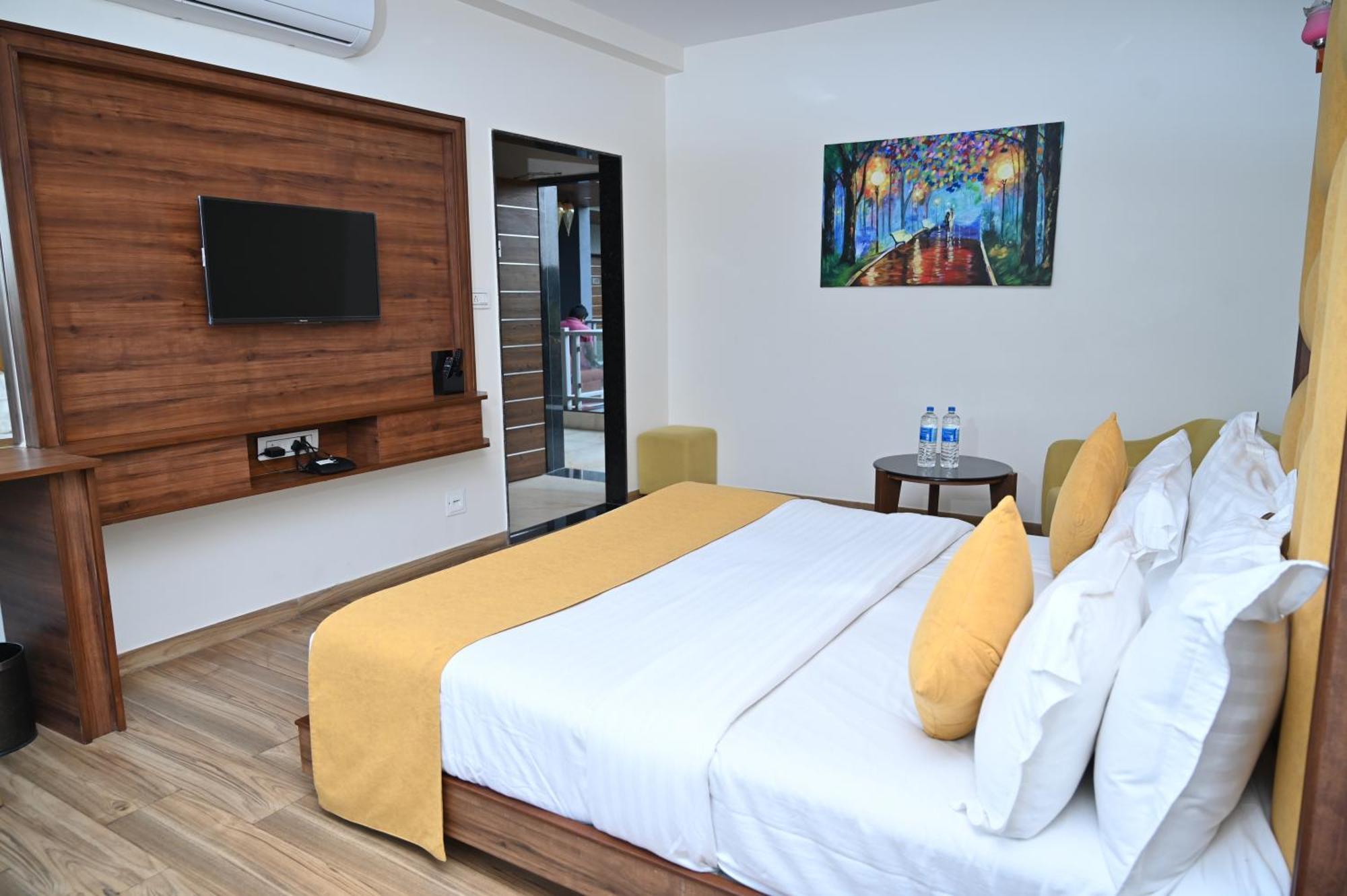 Krishna Riverside Resort Vasad Exterior photo